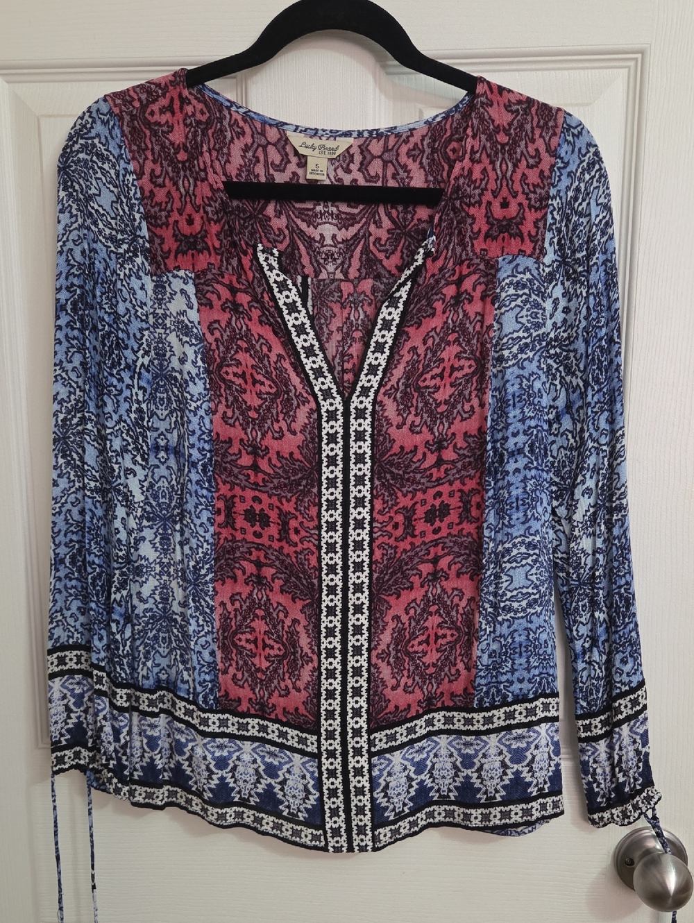 Lucky Brand Long-Sleeve V-Neck Women's Top - Red & Blue
